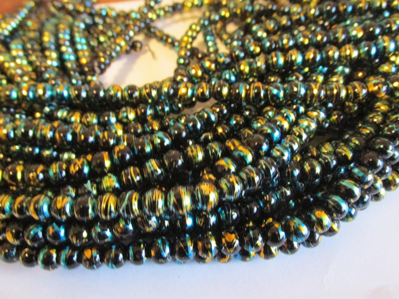 (image for) Black, Turquoise, Gold glass rounds 7mm #DS1064
